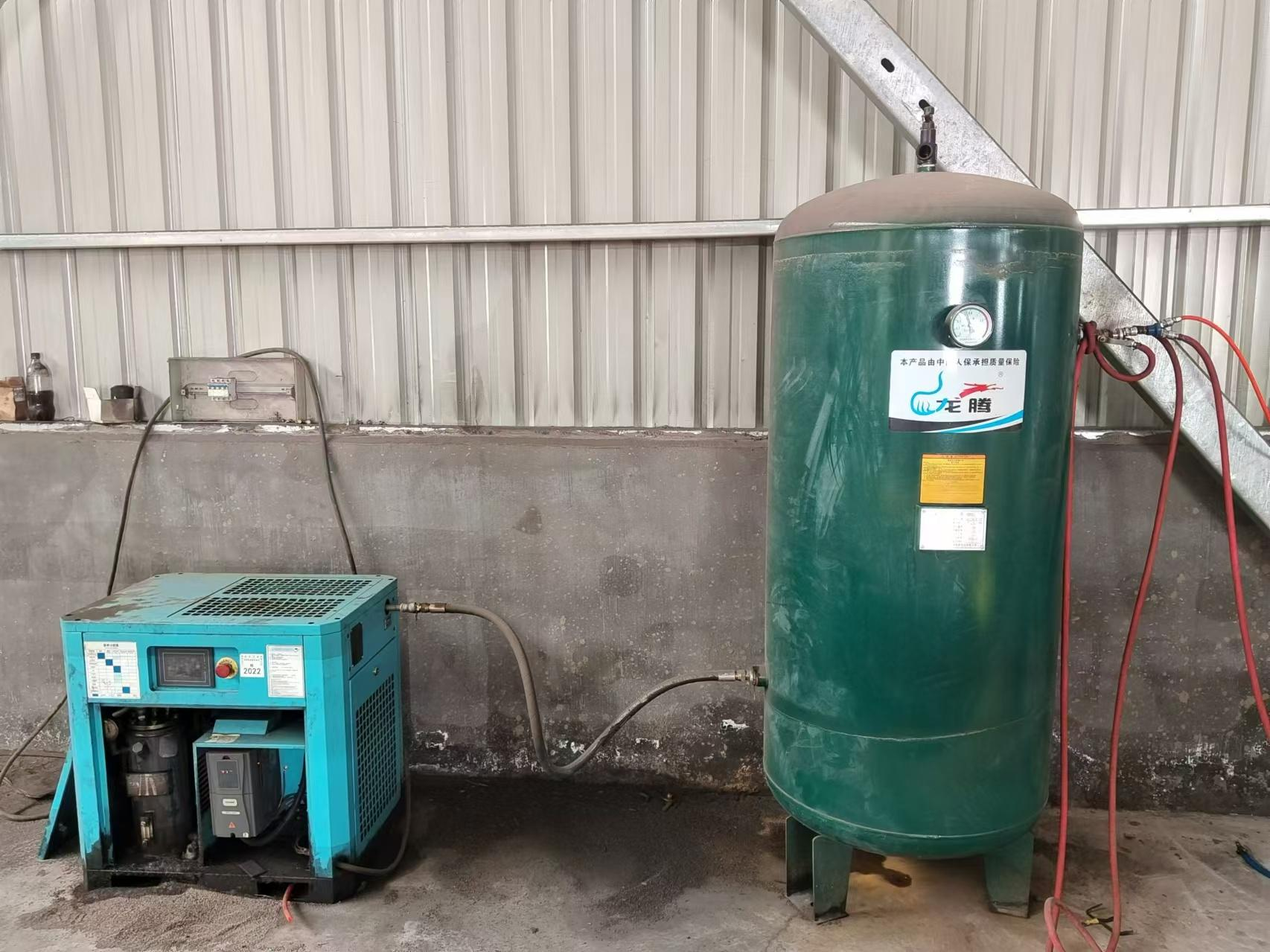 Air compressor and receiver tank supporting workshop pneumatic equipment